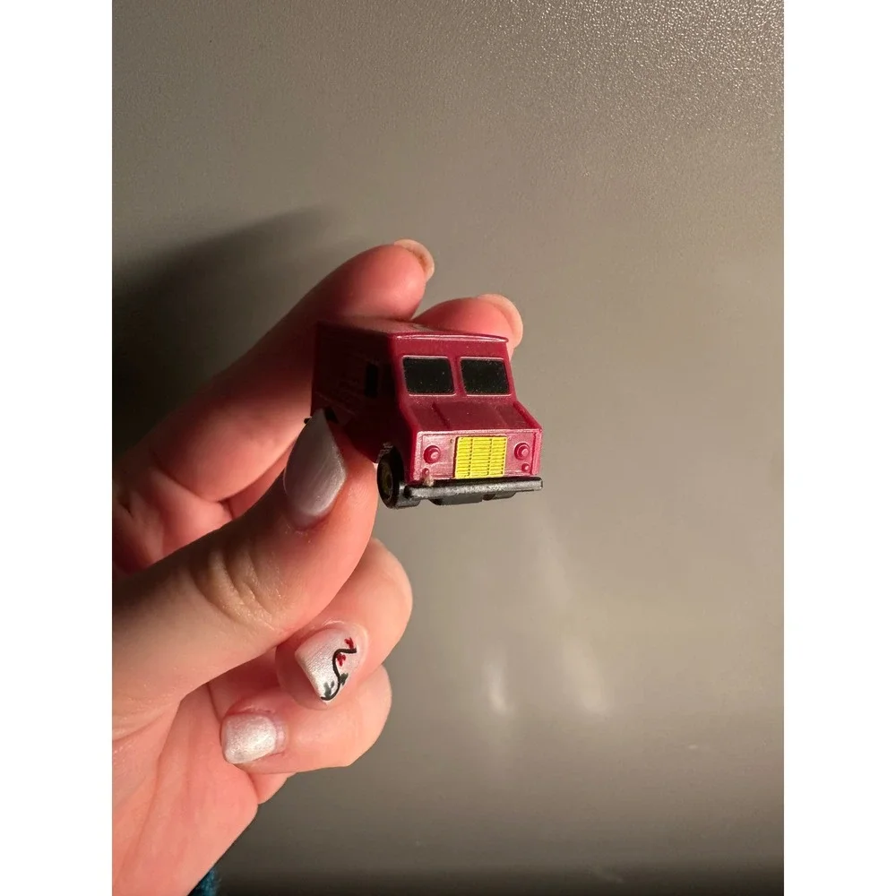 VINTAGE 1989 ERTL BATMAN JOKER VAN MINI‎ CAR MICRO